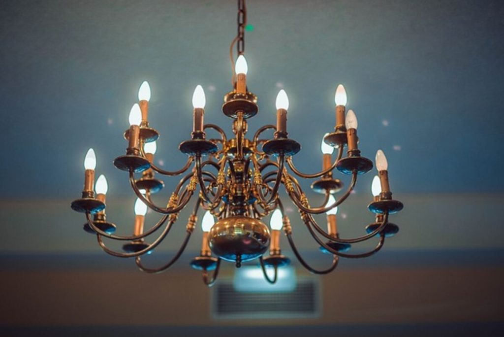 Installing Ceiling Pendant Lights