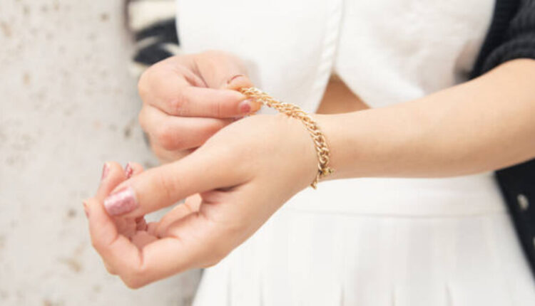 Jade Bracelets Tradition and Contemporary Interpretations